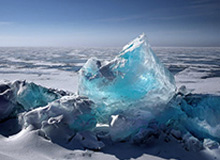 5分钟了解伊朗最强军事组织:革命卫队能左右伊朗?|《世界这七天》【视频播客】