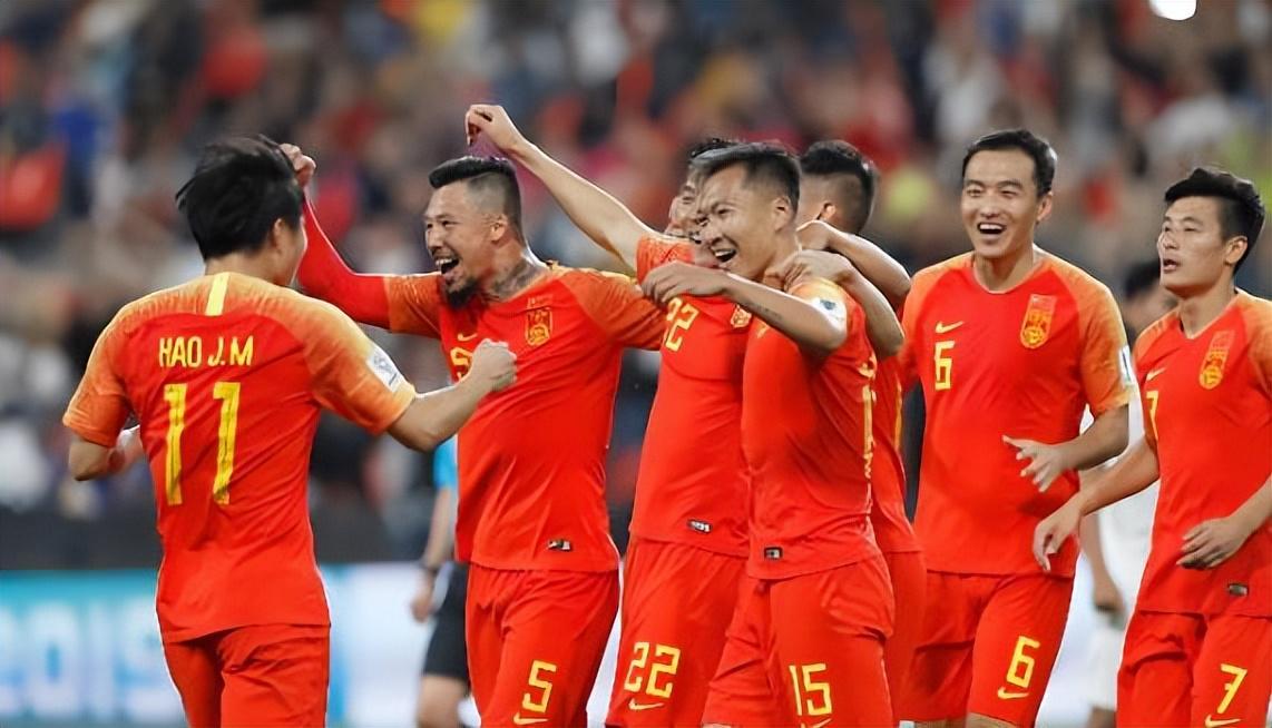 开云在线-18岁的国安新援刚加盟就坐稳首发！球迷看好他进国足，引发热议